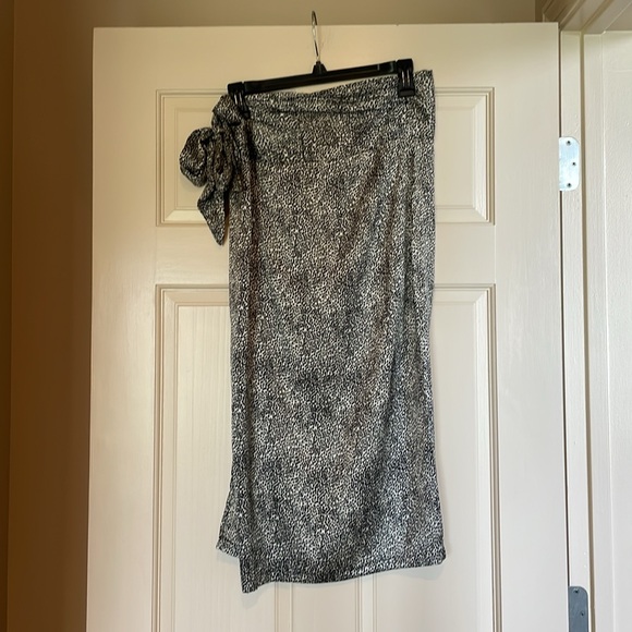 Vintage Havana Wrap Skirt - Picture 3 of 5